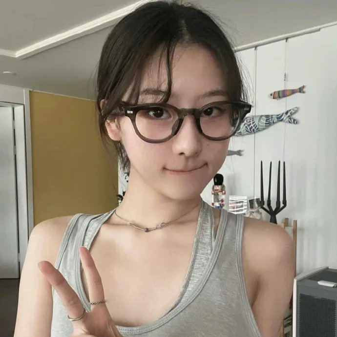 两头滚海报