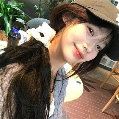 快乐男孩卡莫拉海报